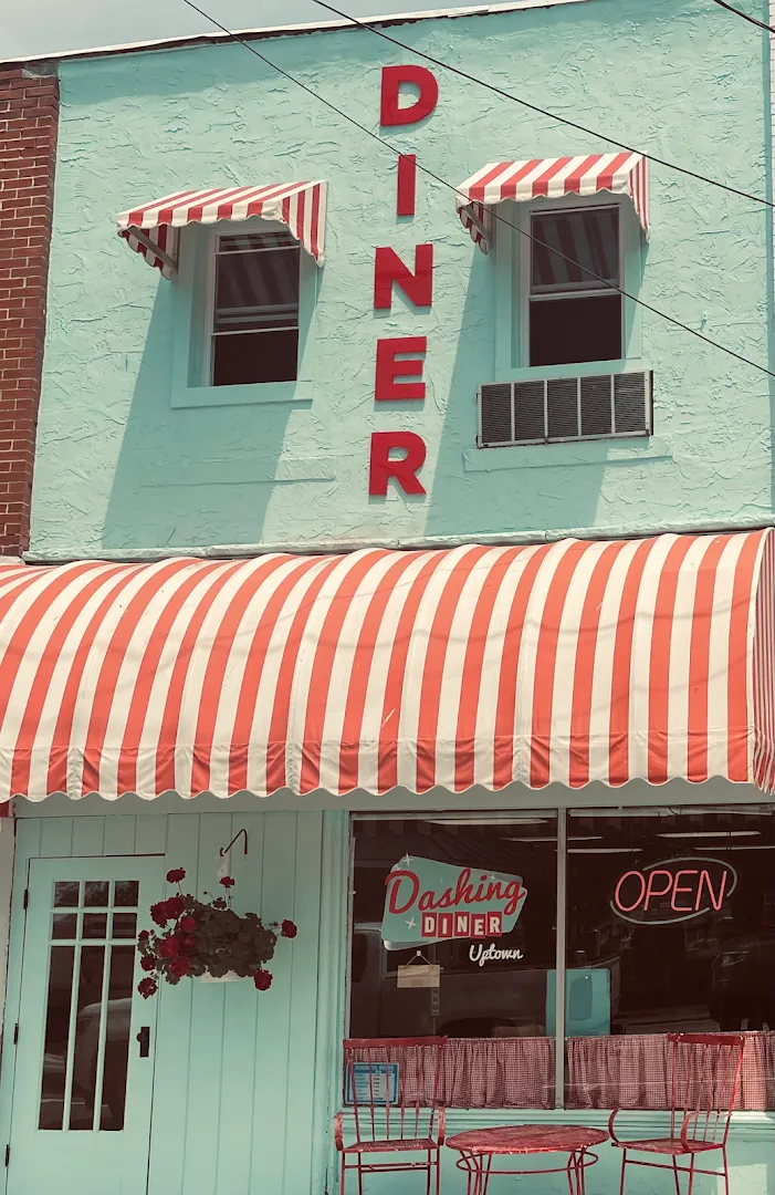 Dashing Diner Uptown